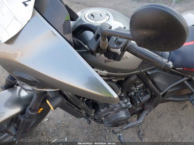 2025 HONDA CMX1100 D2 14