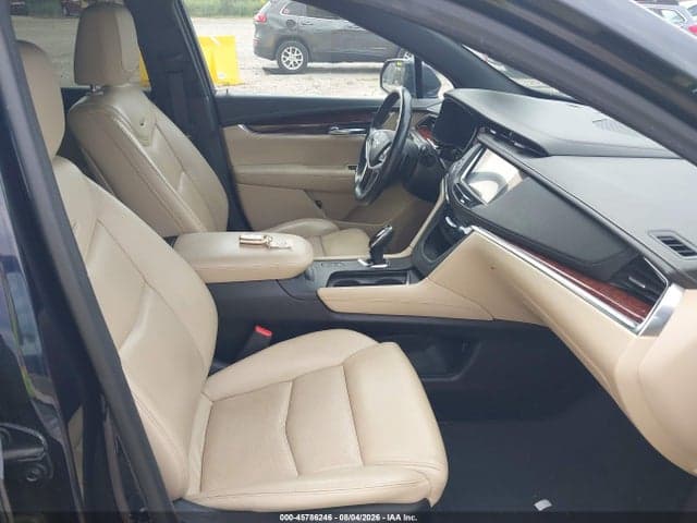 2017 CADILLAC XT5 LUXURY 5