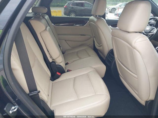 2017 CADILLAC XT5 LUXURY 8