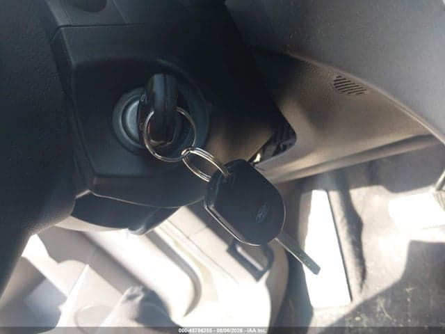 2017 FORD ESCAPE SE 11