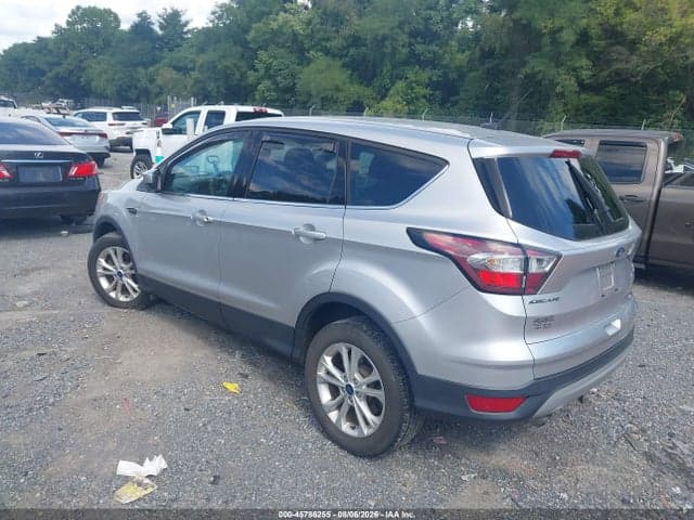 2017 FORD ESCAPE SE 3