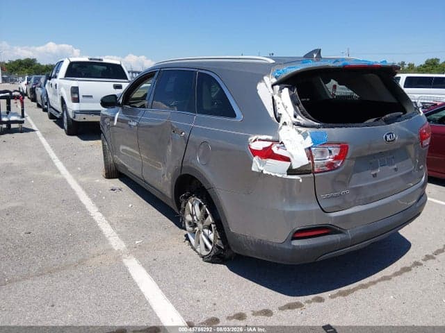 2017 KIA SORENTO 2.4L LX 3