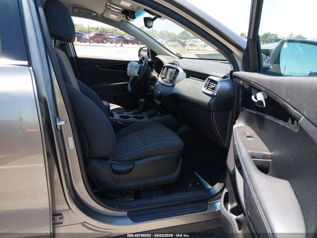 2017 KIA SORENTO 2.4L LX 5