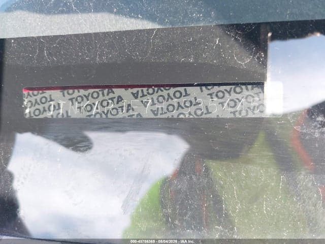 2017 TOYOTA COROLLA IM 19