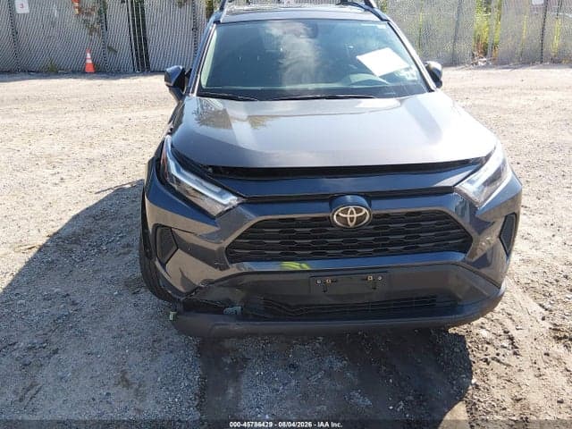 2025 TOYOTA RAV4 XLE 20