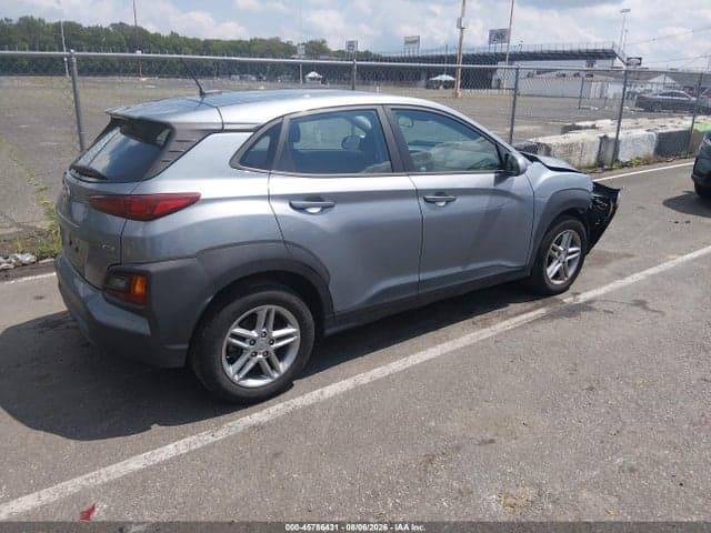 2021 HYUNDAI KONA SE 4