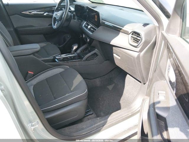 2025 CHEVROLET TRAILBLAZER AWD LT 2