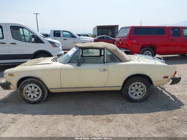 1982 FIAT 124 SPIDER 14