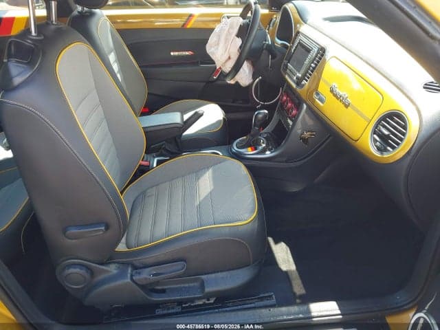 2017 VOLKSWAGEN BEETLE 1.8T DUNE 5
