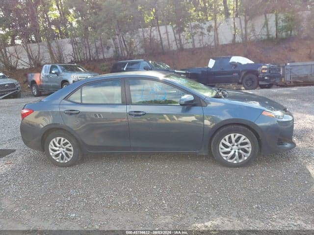 2017 TOYOTA COROLLA LE 13