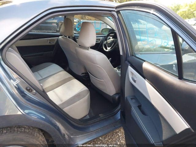 2017 TOYOTA COROLLA LE 8