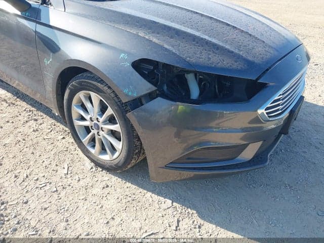 2017 FORD FUSION SE 19