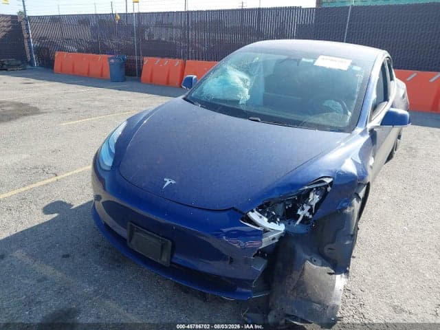 2018 TESLA MODEL 3 2