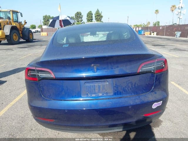 2018 TESLA MODEL 3 15