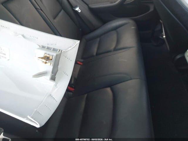 2018 TESLA MODEL 3 8