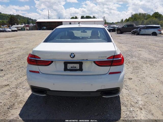 2019 BMW 740I 16