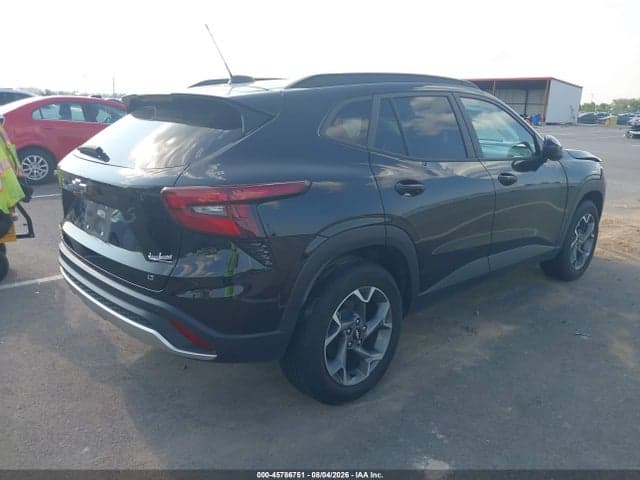 2025 CHEVROLET TRAX FWD LT 2