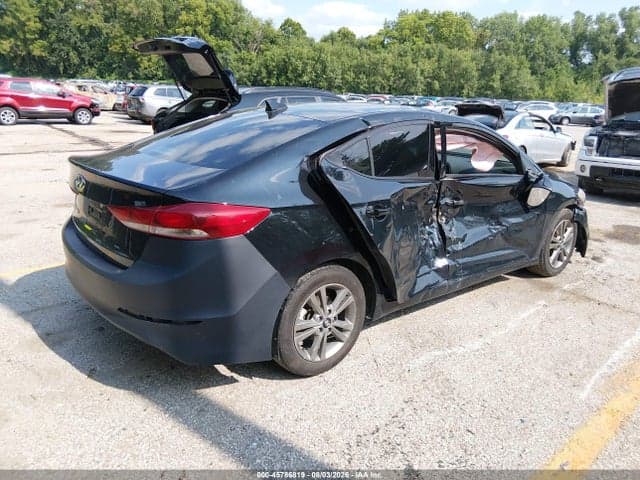 2018 HYUNDAI ELANTRA SEL 4