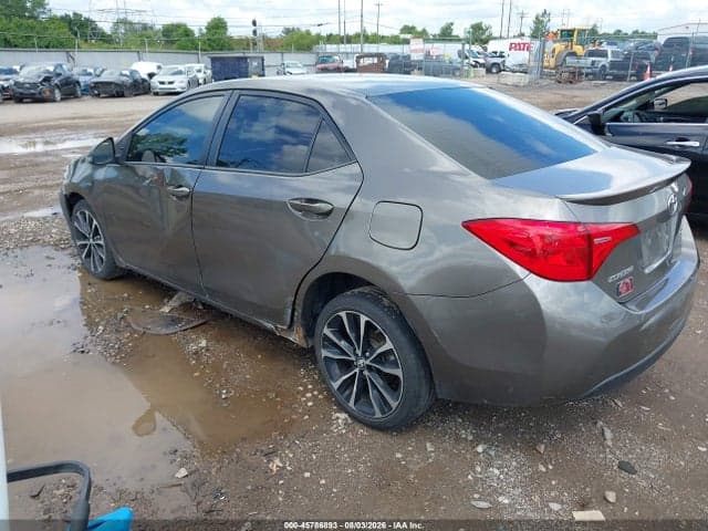 2018 TOYOTA COROLLA SE 3