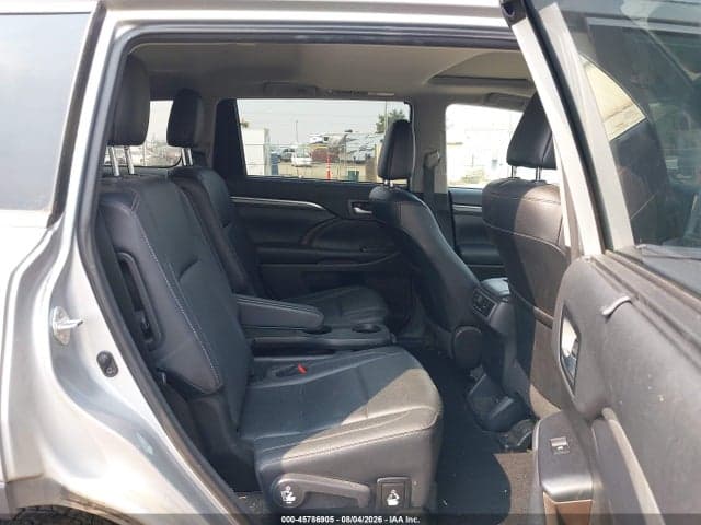2018 TOYOTA HIGHLANDER HYBRID LIMITED 8