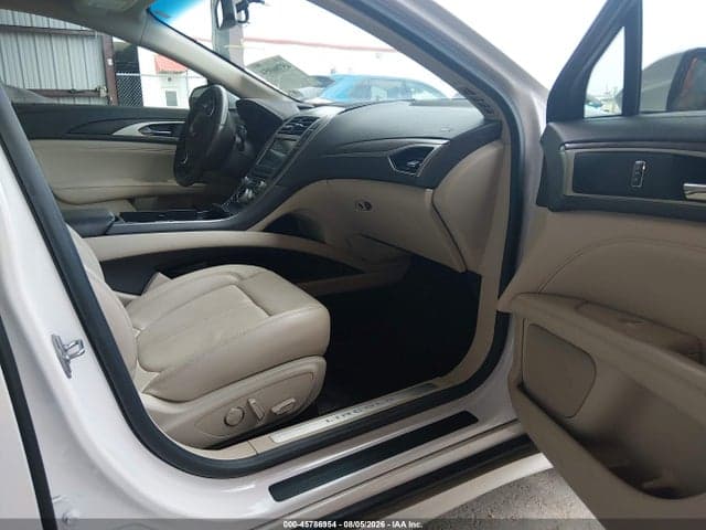 2017 LINCOLN MKZ HYBRID SELECT 5