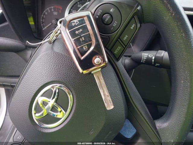 2021 TOYOTA COROLLA LE 11