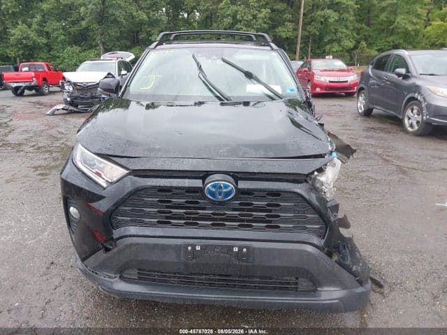 2020 TOYOTA RAV4 HYBRID XLE 12