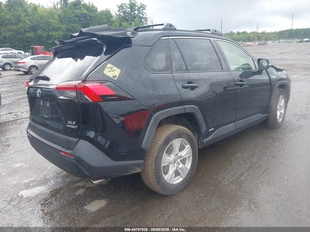 2020 TOYOTA RAV4 HYBRID XLE 4