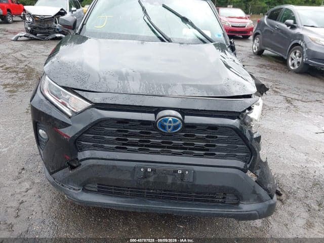 2020 TOYOTA RAV4 HYBRID XLE 10