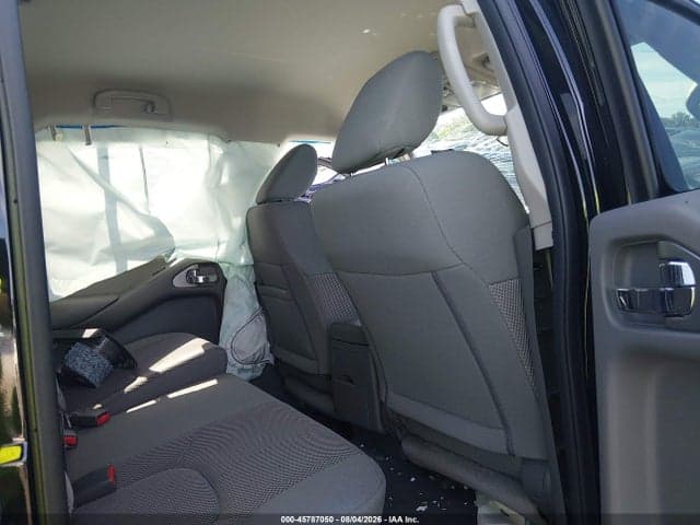 2020 NISSAN FRONTIER SV 4X4 8