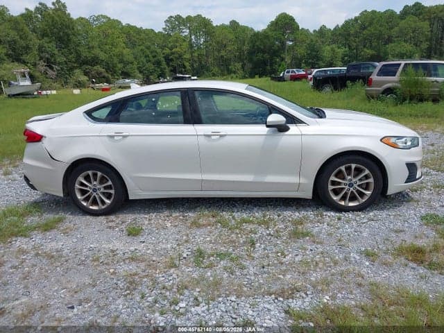 2020 FORD FUSION SE 13