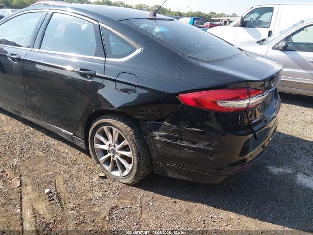 2017 FORD FUSION SE 6