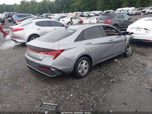 2025 HYUNDAI ELANTRA SE 4
