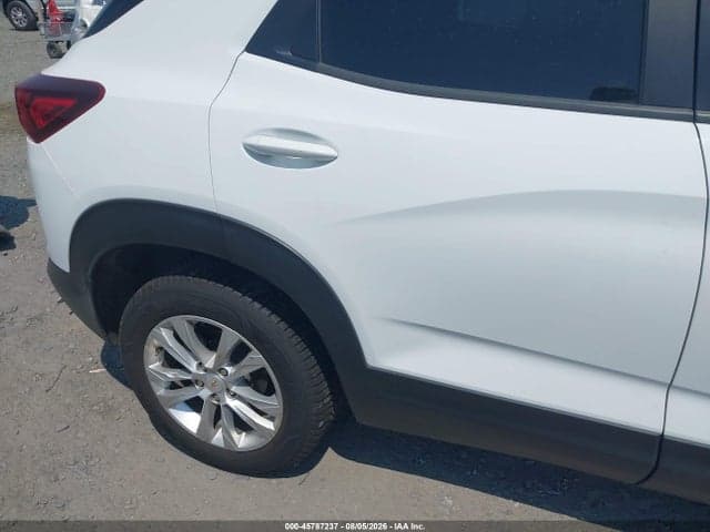 2021 CHEVROLET TRAILBLAZER AWD LS 6