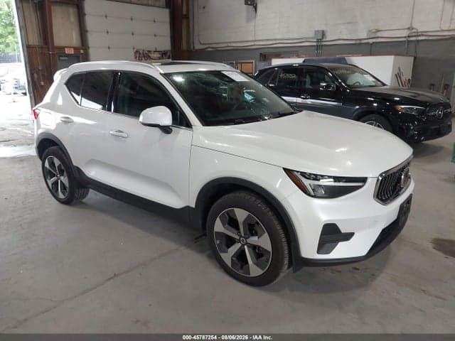 2025 VOLVO XC40 B5 CORE BRIGHT THEME - 1