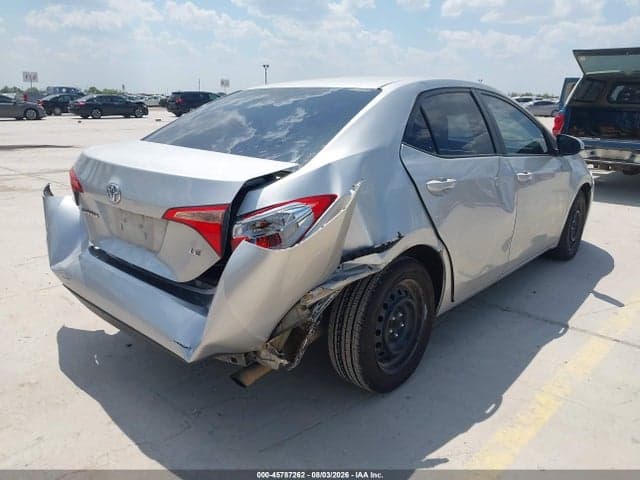 2017 TOYOTA COROLLA LE 4