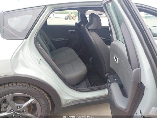 2025 KIA K4 LXS 8
