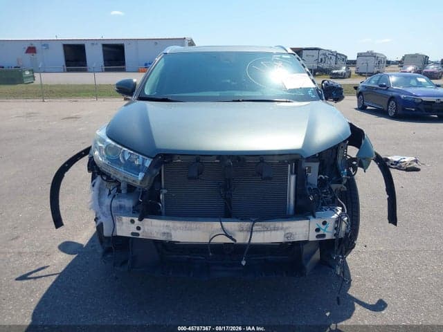2019 TOYOTA HIGHLANDER LIMITED PLATINUM 6