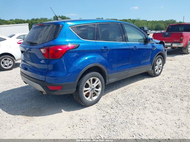 2019 FORD ESCAPE SE 4