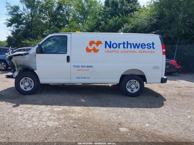 2025 CHEVROLET EXPRESS CARGO RWD 2500 REGULAR WHEELBASE WT 15