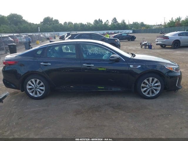 2018 KIA OPTIMA S 14