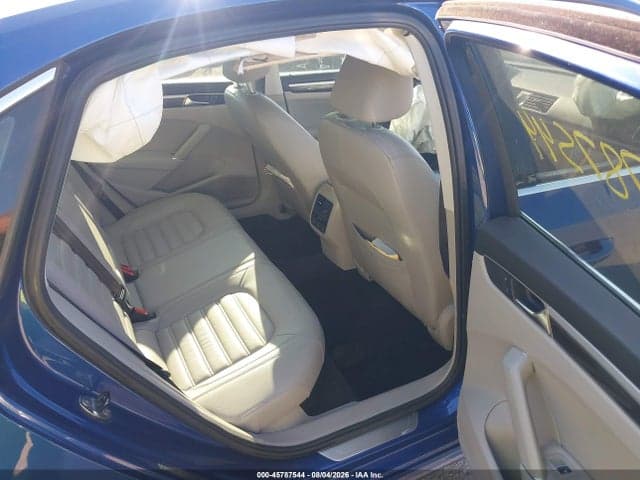2017 VOLKSWAGEN PASSAT 1.8T SEL PREMIUM 8