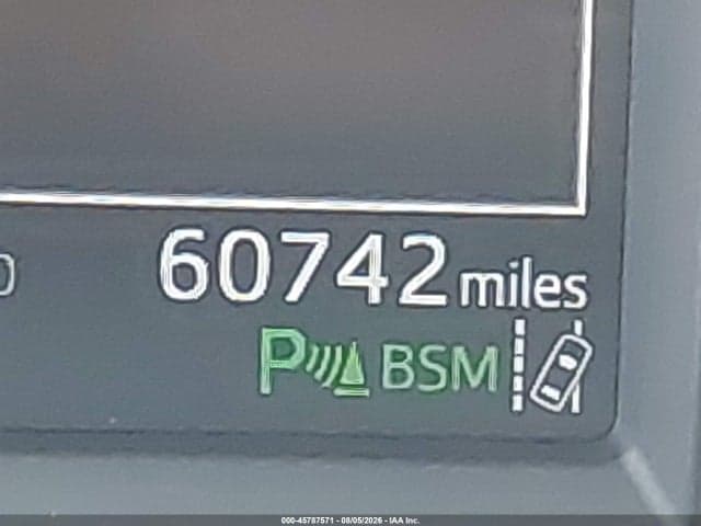2018 TOYOTA RAV4 HYBRID SE 16
