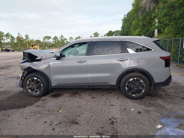 2025 KIA SORENTO S 14
