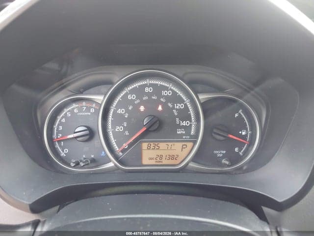 2017 TOYOTA YARIS L 7