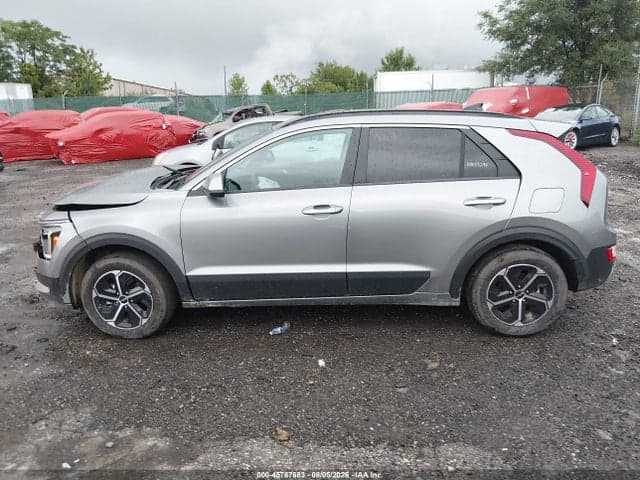 2025 KIA NIRO LX 14