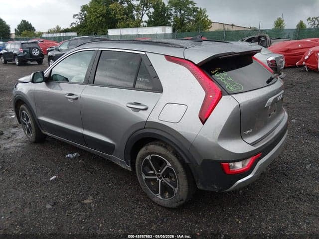 2025 KIA NIRO LX 3
