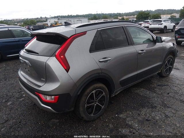 2025 KIA NIRO LX 4