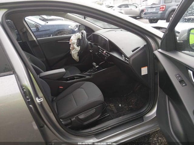 2025 KIA NIRO LX 5