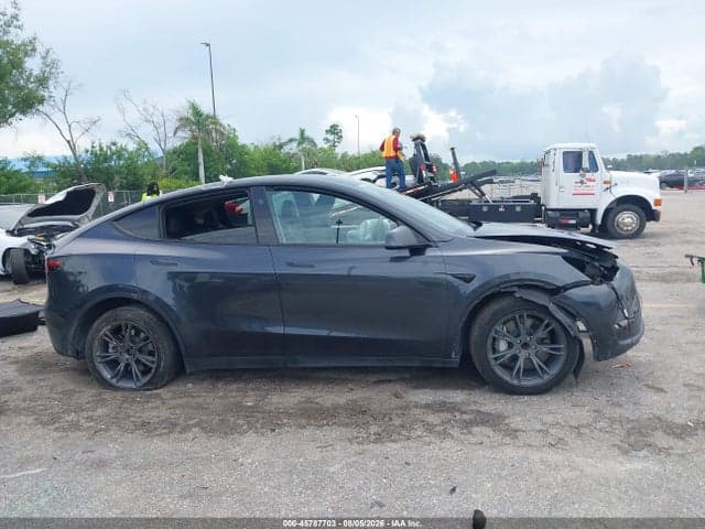 2025 TESLA MODEL Y LONG RANGE DUAL MOTOR REAR-WHEEL DRIVE 11